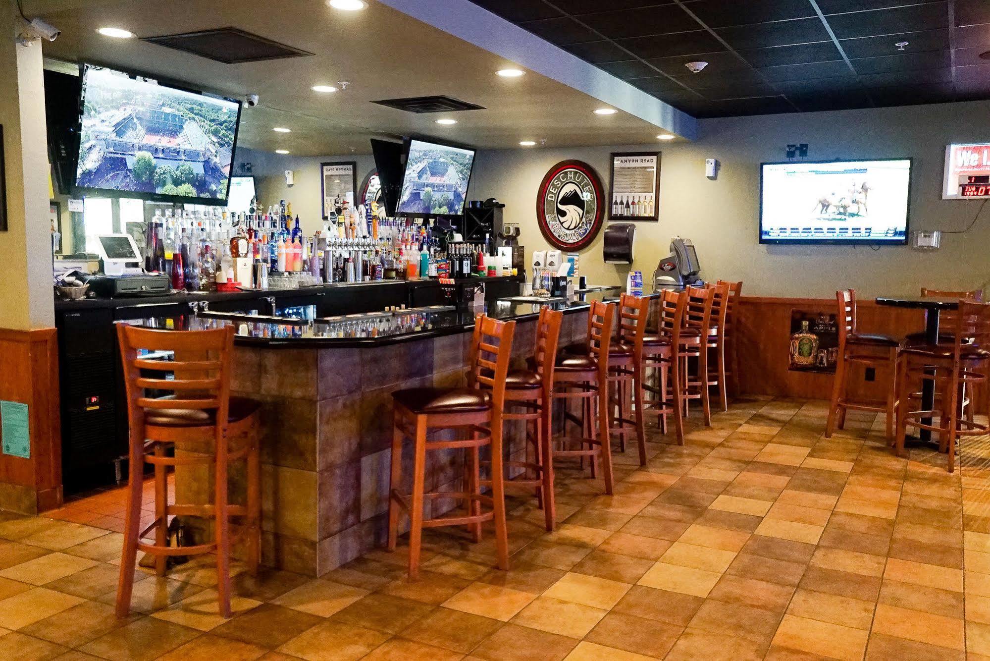 Boarders Inn & Suites By Cobblestone Hotels - גראנד איילנד מראה חיצוני תמונה